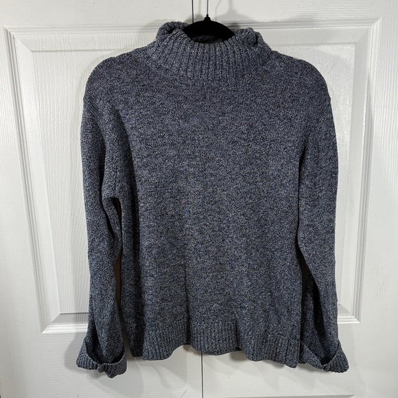 Columbia blue Turtleneck Sweater - Picture 1 of 5